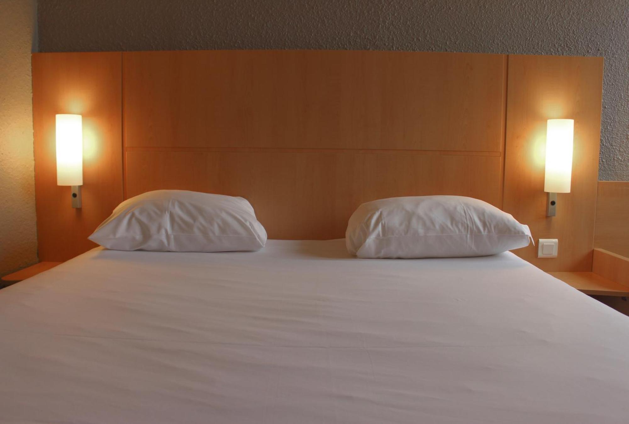 Ibis Dijon Sud Hotel Perrigny-les-Dijon Exterior photo